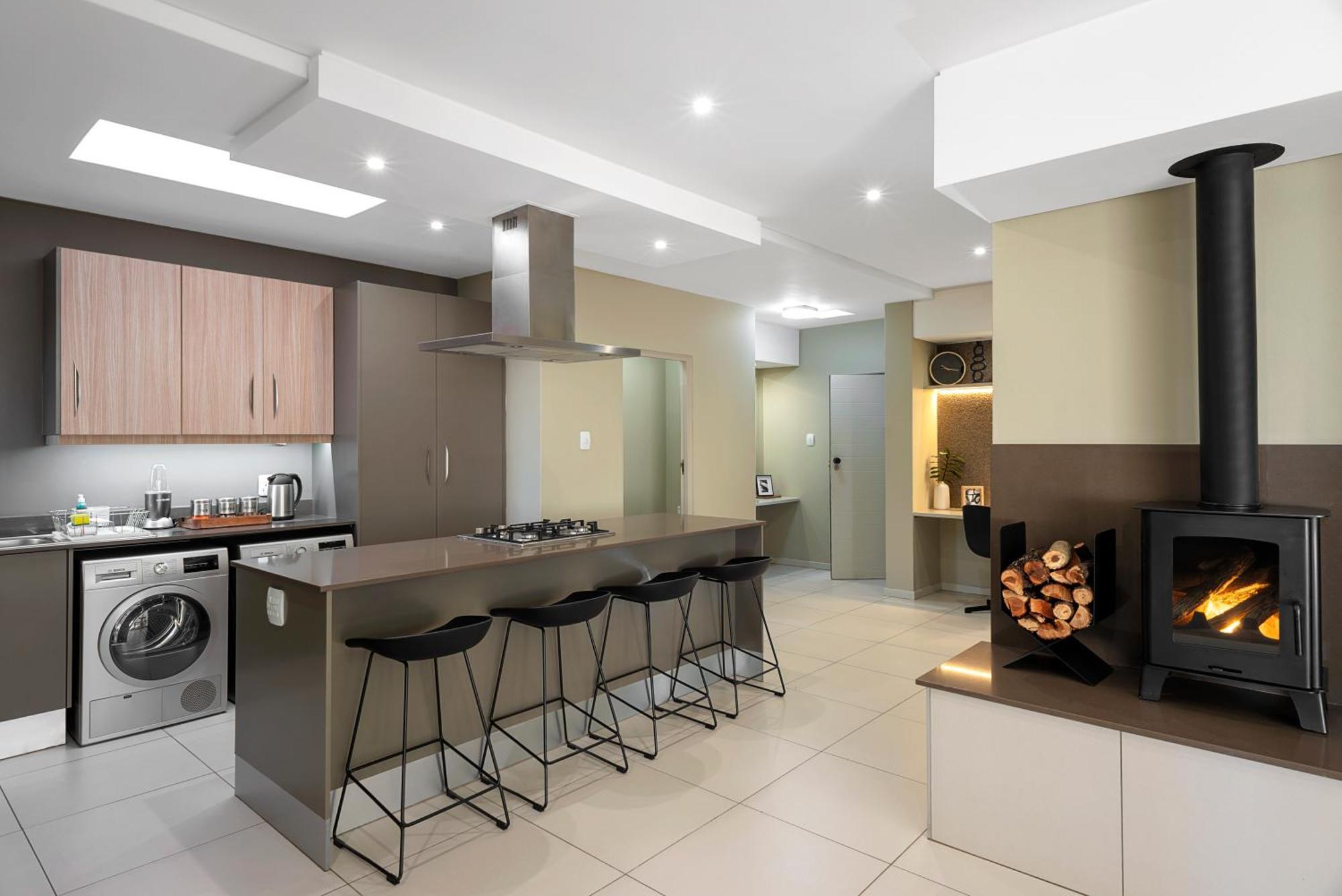 Cag The Hub Bryanston Apartment Johannesburg Exterior photo